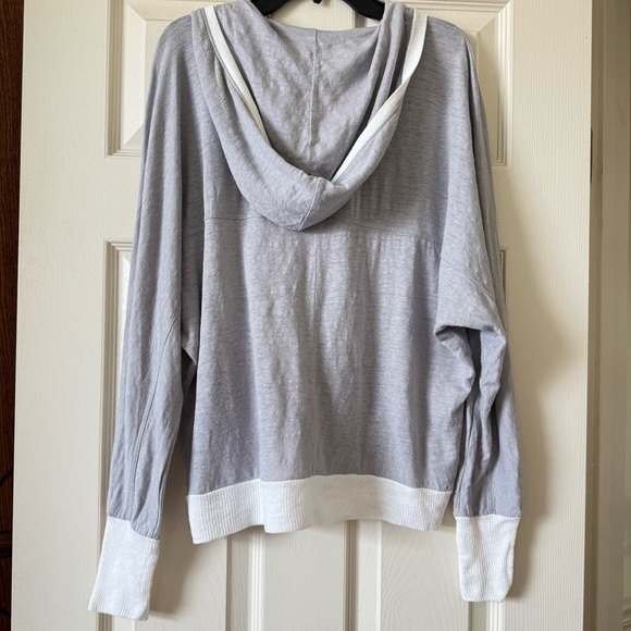 Eileen Fisher 100% Linen Cardigan Hoodie Button Up Size XS Coastal Gray White - Picture 4 of 13